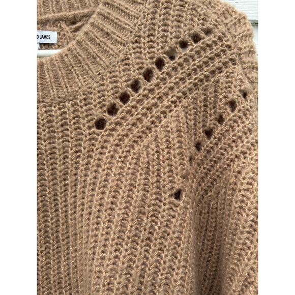 Elizabeth and James Sweater Tan Open Stitch Crew Neck Cropped Women's Medium - Picture 3 of 6